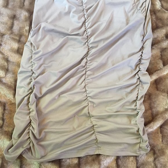 Dress - Picture 5 of 7